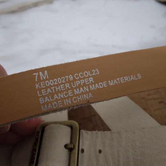 KORK-EASE | Bryleigh Flat Leather Sandal Cream | Size 7M - Picture 9 of 9